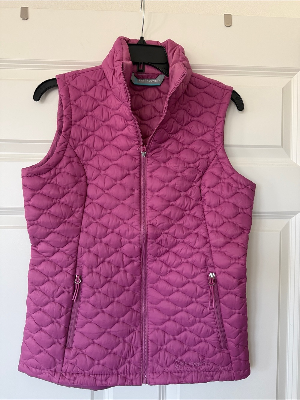 ColWomen's Quilted Pink Vest